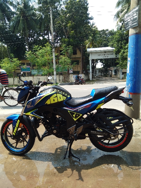 Honda CB Hornet 160R