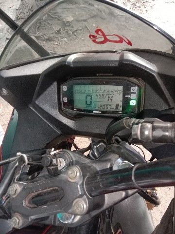Suzuki Gixxer SF