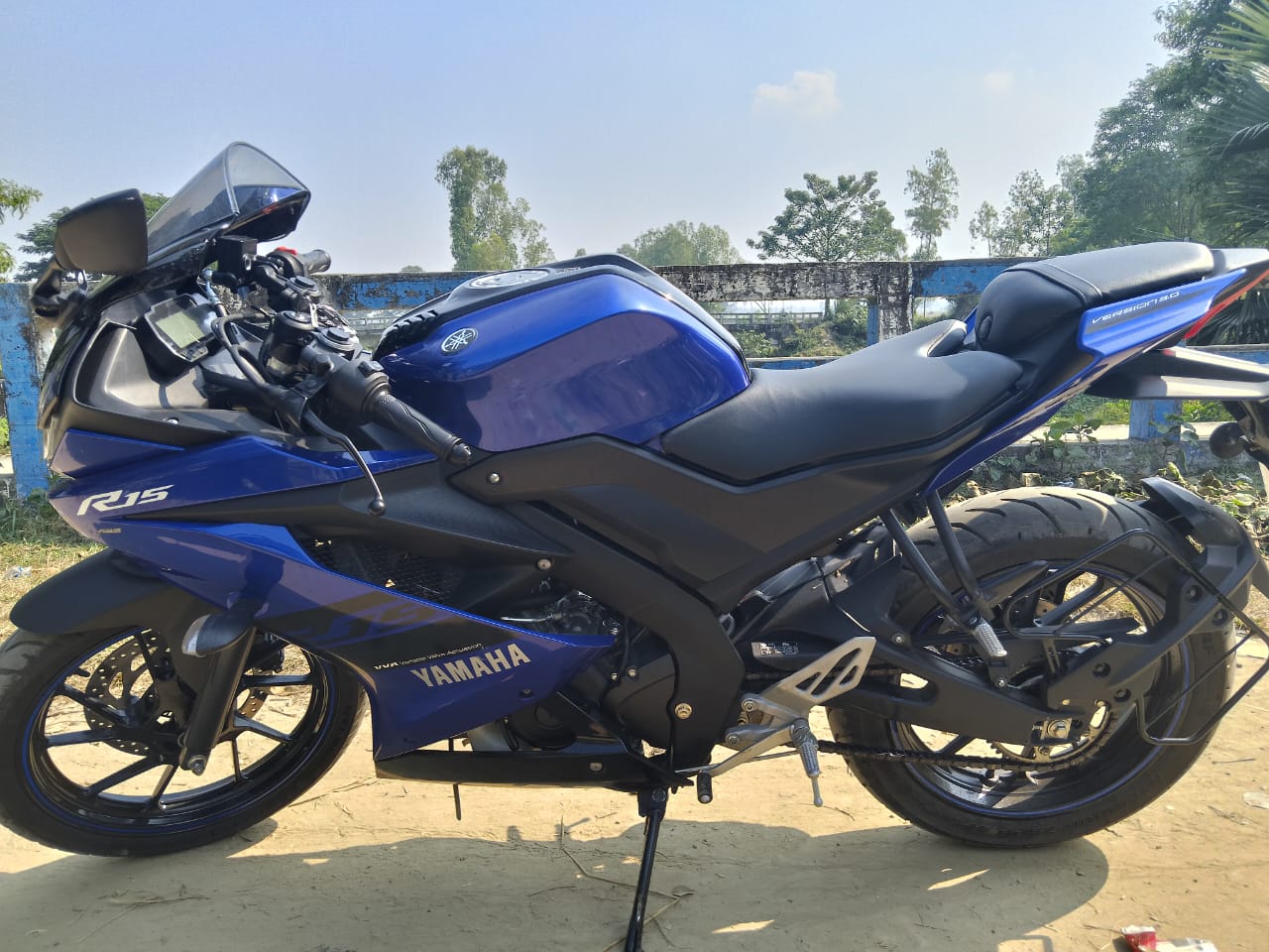 Yamaha R15 V3