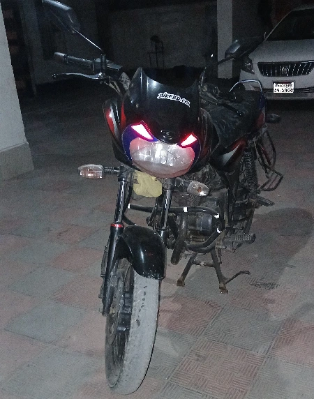 Bajaj Discover 150