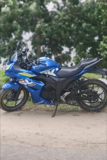 Suzuki Gixxer SF
