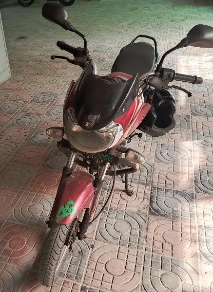 Bajaj Discover 100