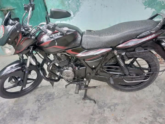 Bajaj Discover 150