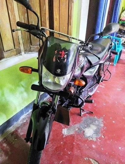 Bajaj Platina 100