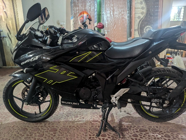 Suzuki Gixxer SF FI ABS