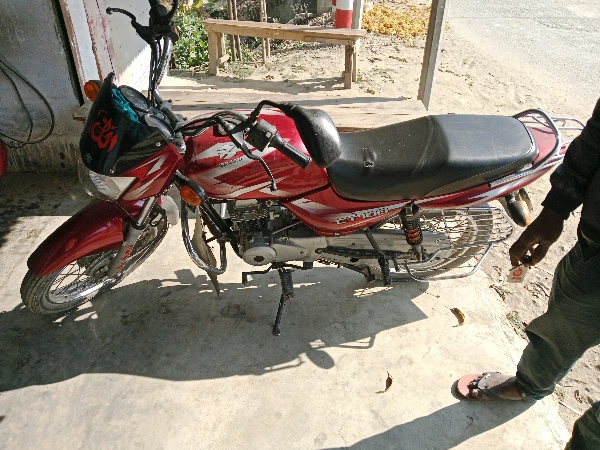 Bajaj CT 100B