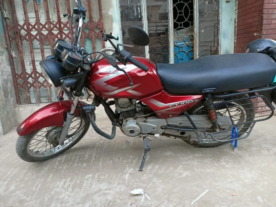 Bajaj CT 100B