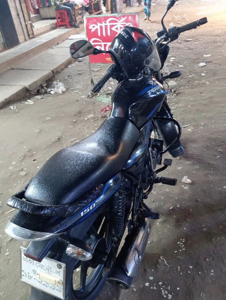 Bajaj Discover 150