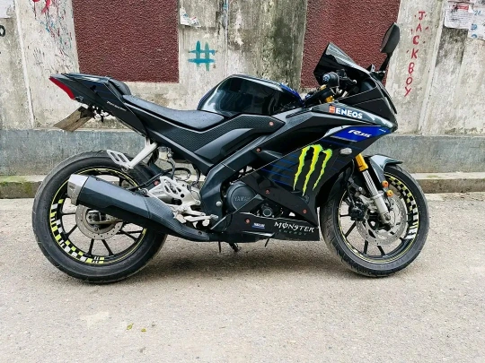 Yamaha R15 V3