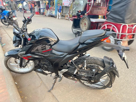 Gixxer FI Double Disc Naked