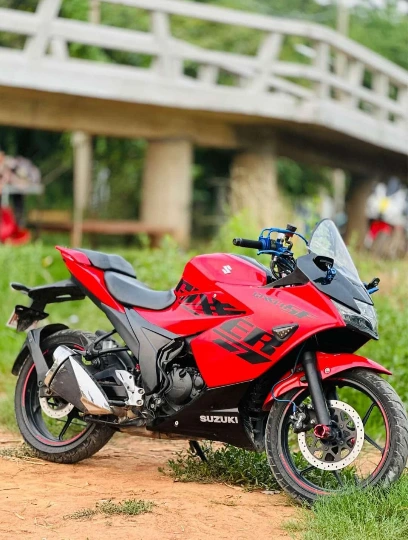 Suzuki Gixxer SF