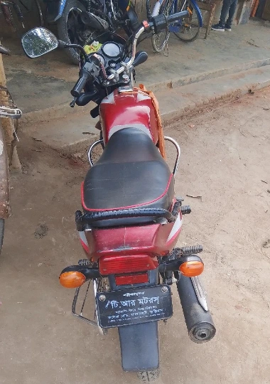 Bajaj CT 100B