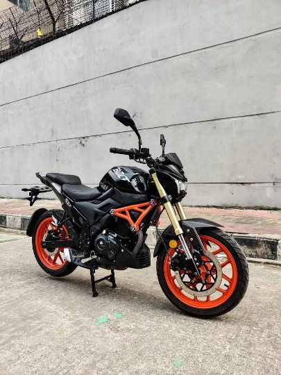 Bolt 165R Red Black