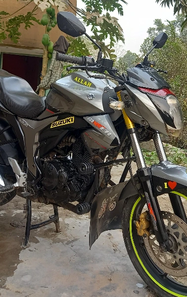 Gixxer Monotone