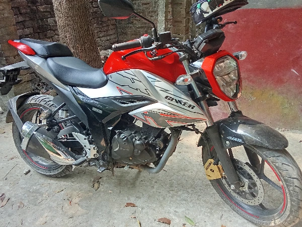 Suzuki Gixxer (ABS)