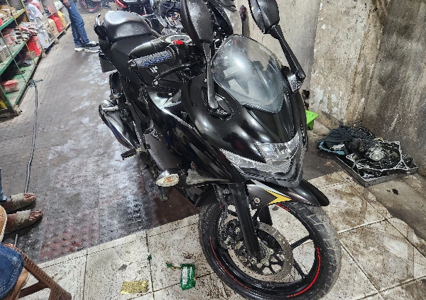 Suzuki Gixxer SF FI ABS