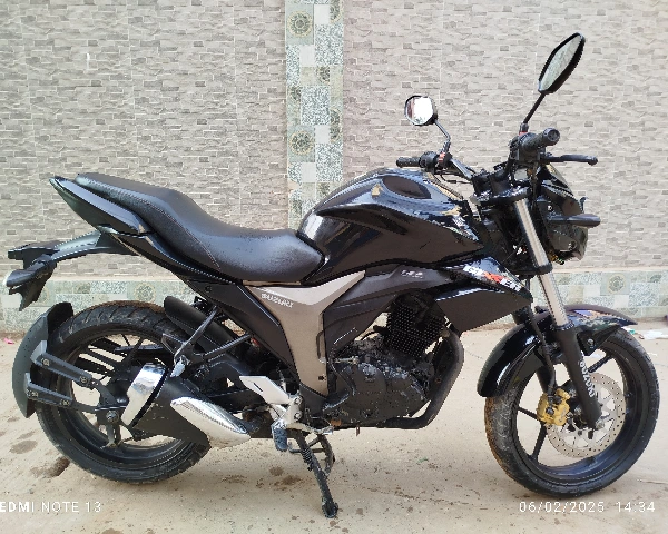 Gixxer Monotone