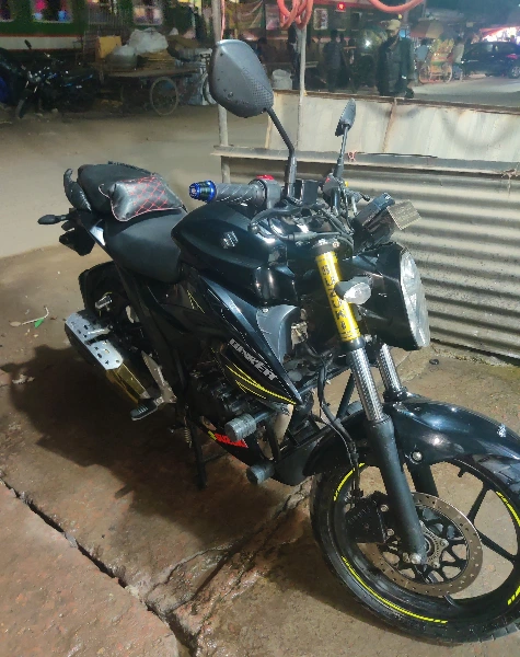 Suzuki Gixxer (ABS)