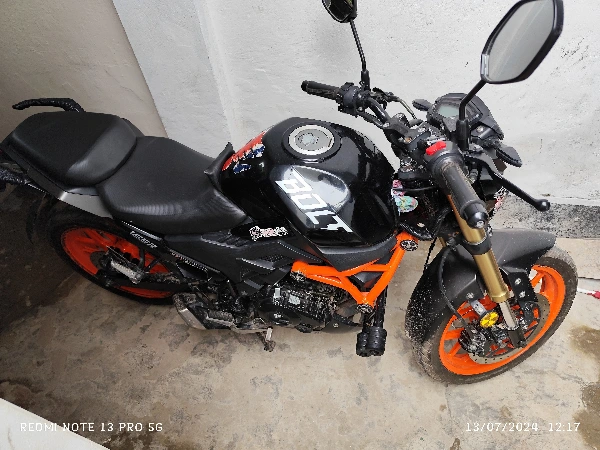 Bolt 165R Red Black