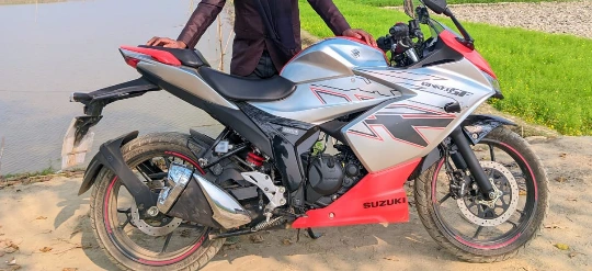 Suzuki Gixxer (ABS)