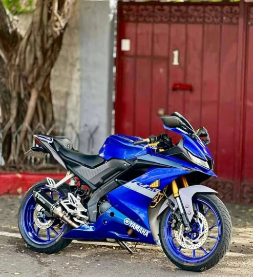 Yamaha R15 V3
