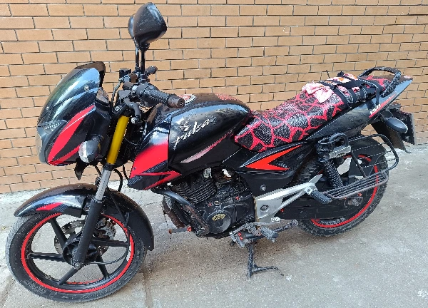 Bajaj Pulsar 150