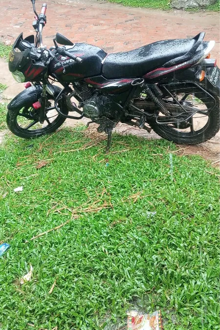 Bajaj Discover 150