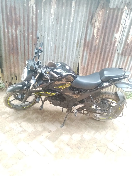 Suzuki Gixxer (ABS)