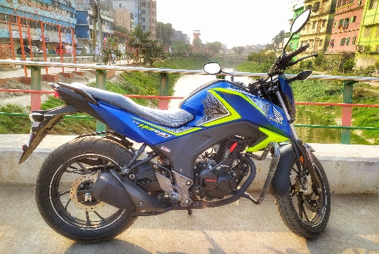 Honda CB Hornet 160R