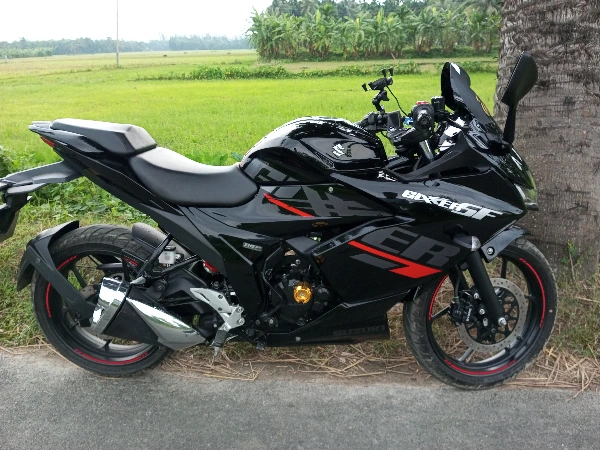 Suzuki Gixxer SF