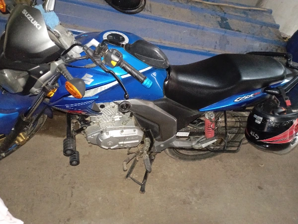 GSX 125