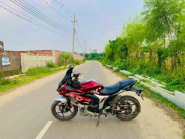 Suzuki Gixxer SF