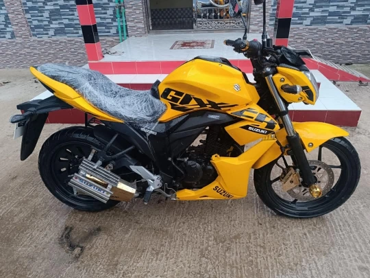 Gixxer Monotone