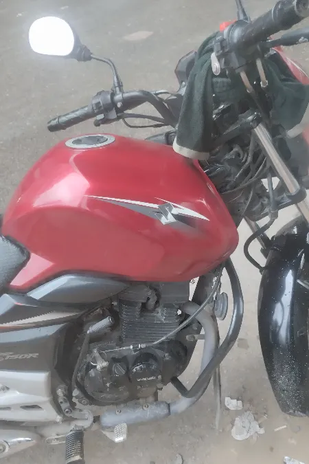 Suzuki GS150R