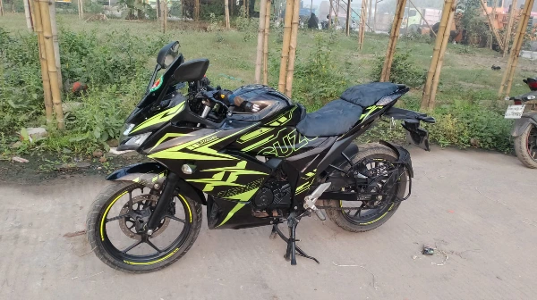 Suzuki Gixxer SF FI ABS