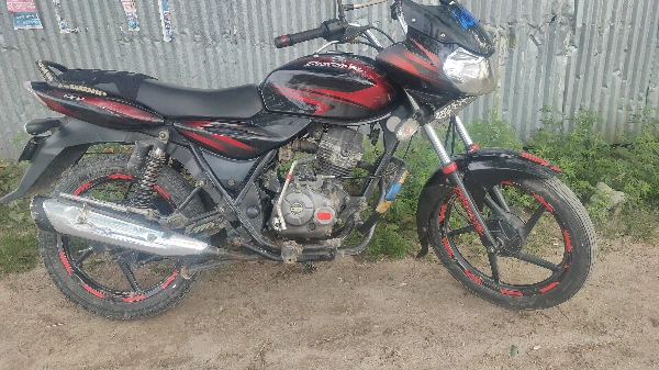 Bajaj Discover 125