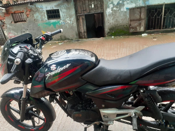 Bajaj Pulsar 150