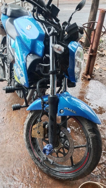 Suzuki Gixxer SF FI ABS