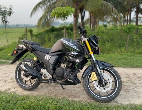 Yamaha FZS FI V2
