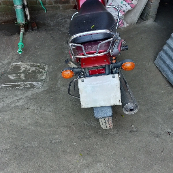 Bajaj CT 100