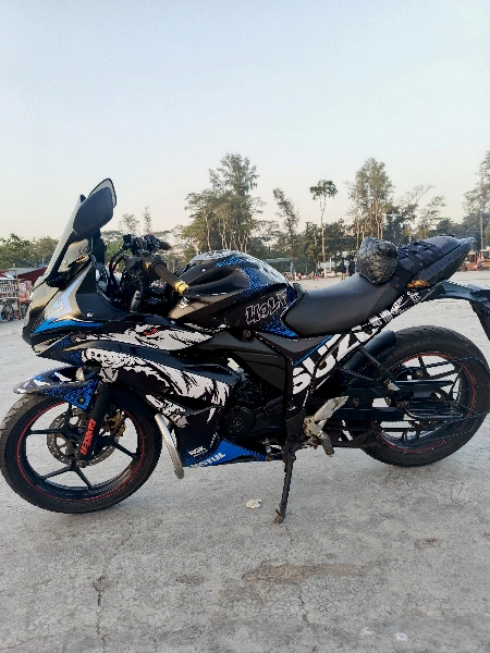 Suzuki Gixxer SF