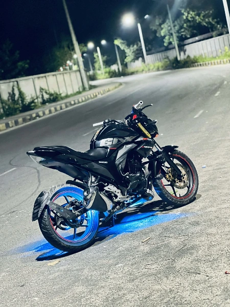 Gixxer Monotone