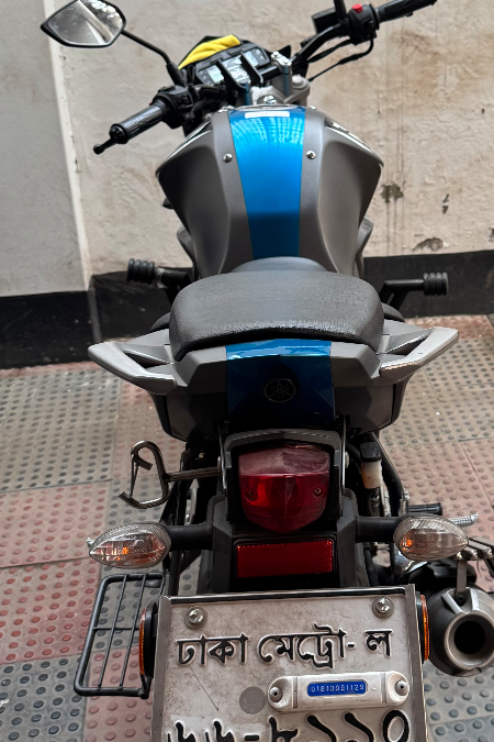 Yamaha FZS FI V2
