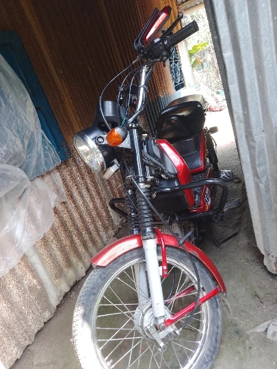 TVS Radeon 110