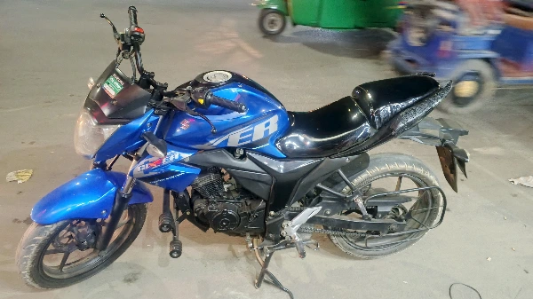Gixxer Monotone