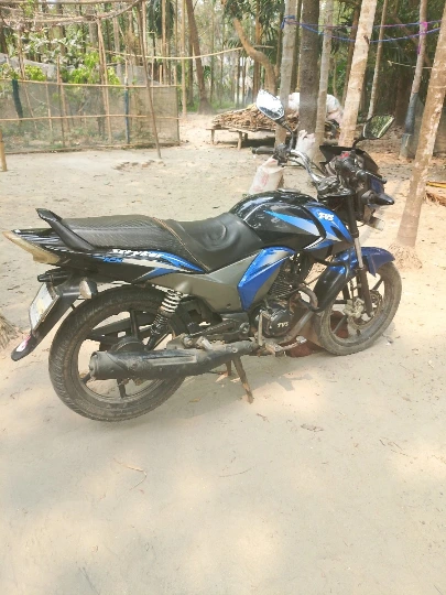 TVS Stryker 125