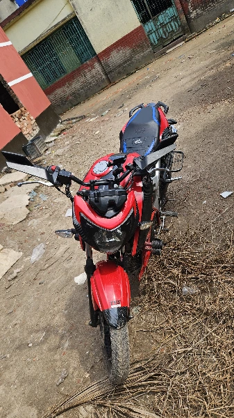 TVS Apache RTR 160 4V