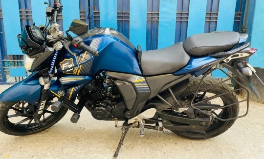 Yamaha FZ FI V2