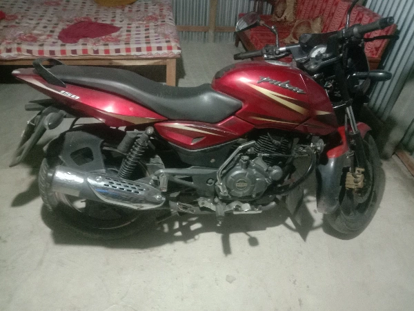 Bajaj Pulsar 150