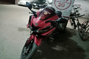 Yamaha R15 V3